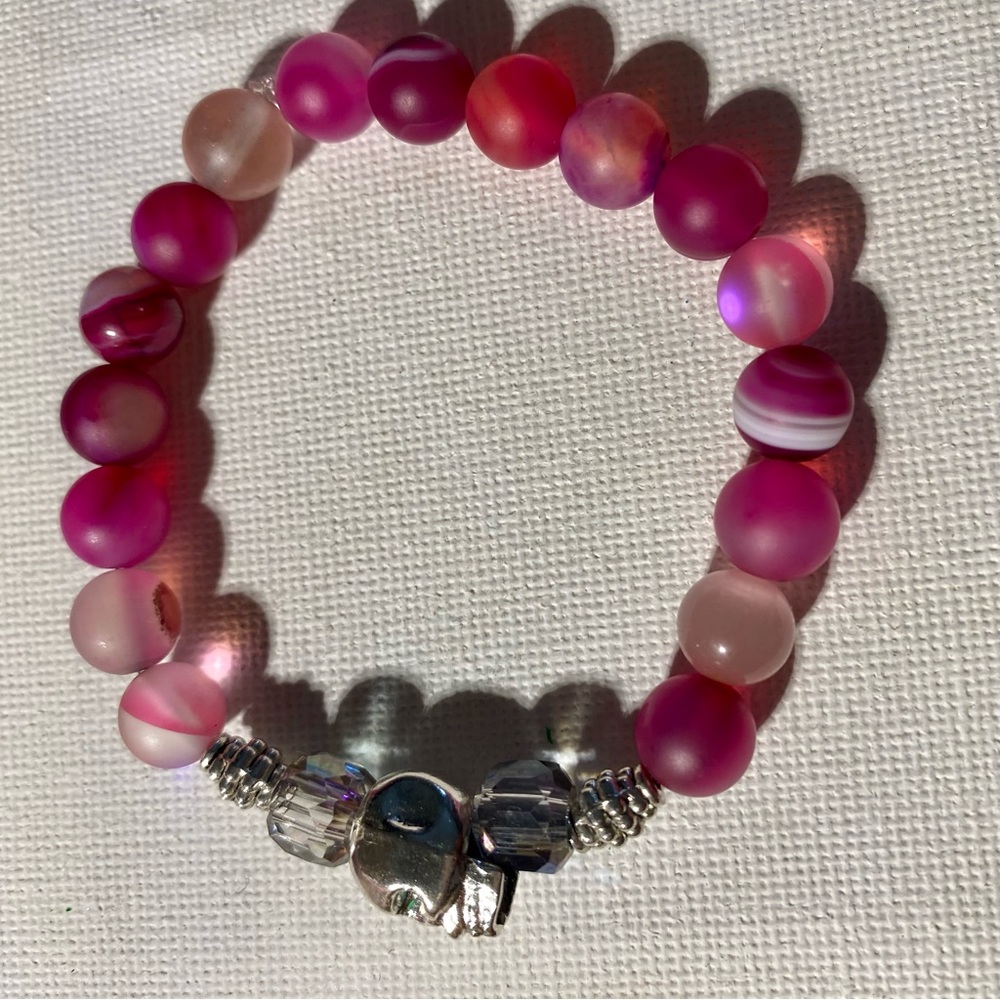 rose red striped agate silver skull charm bracelet